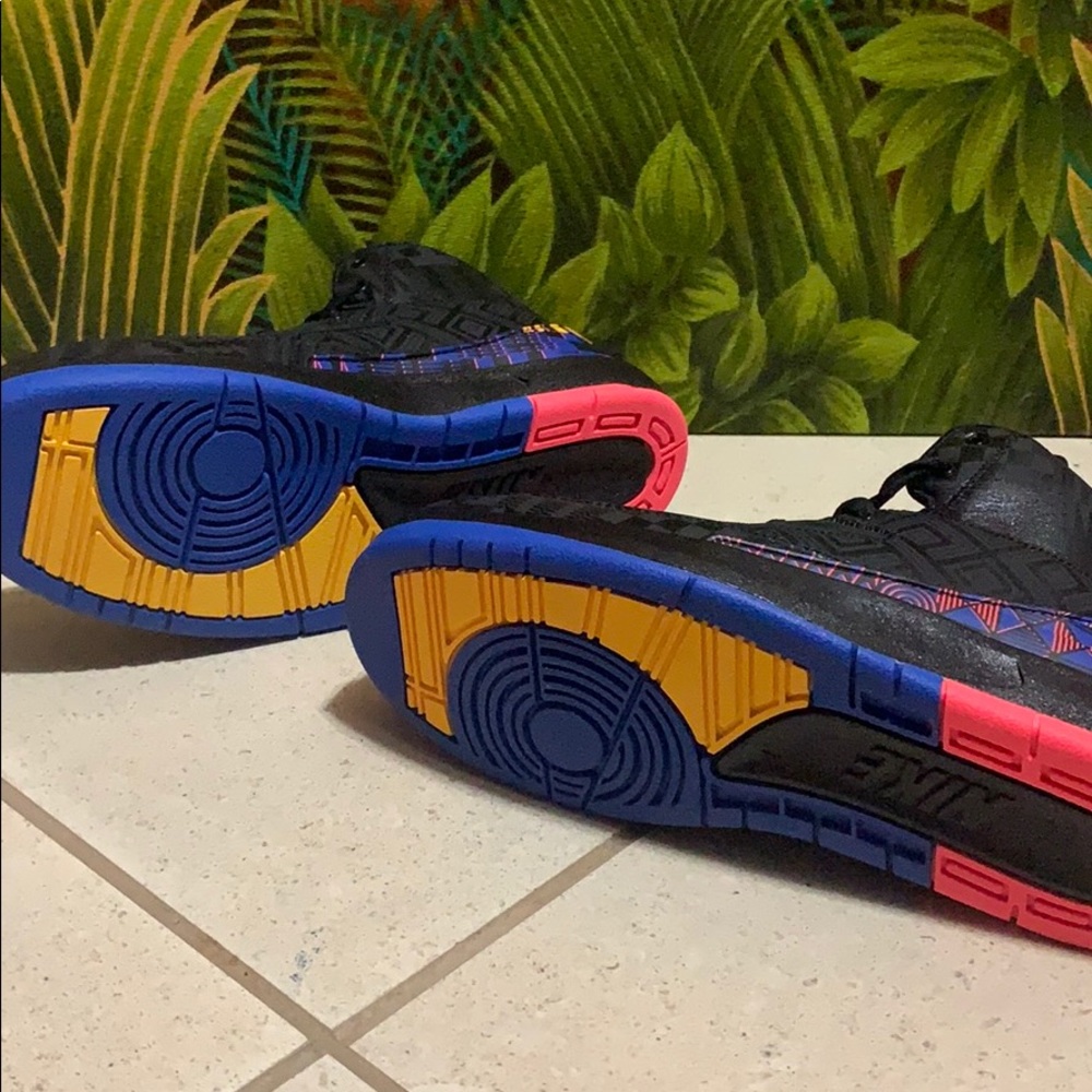 Jordan Air 2 Retro BHM (GS) Y7 - Picture 3 of 7